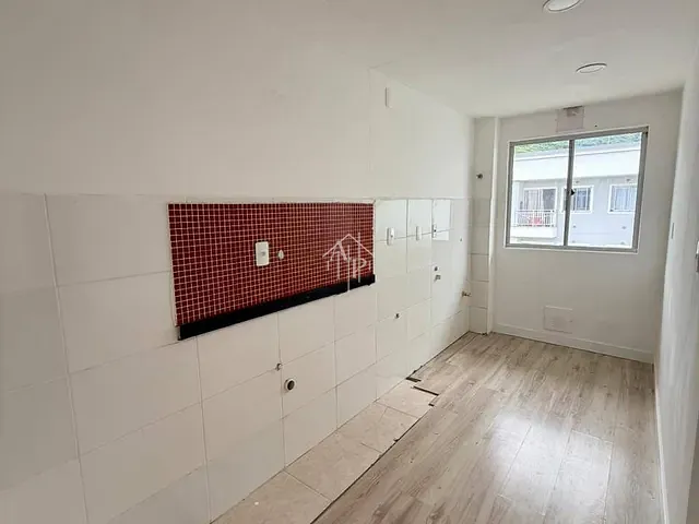 Apartamento 2 quartos e 1 banheiro, à venda, no bairro Ressacada em Itajaí