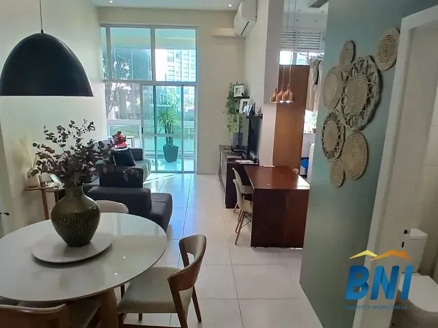 Apartamento com 105m² 2 quartos e 2 banheiros, à venda ou para alugar, no bairro Barra da Tijuca em Rio de Janeiro