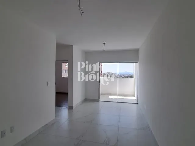 Apartamento com 130m² 2 quartos e 2 banheiros, à venda, no bairro Cabral em Contagem