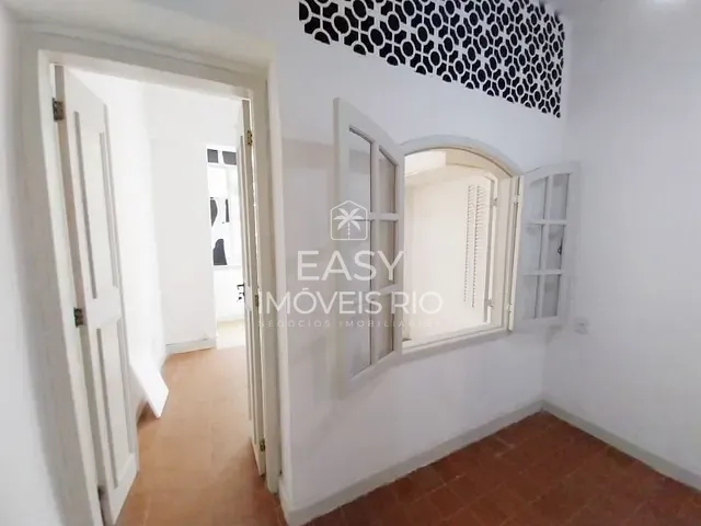 Apartamento com 19m² 1 quarto e 1 banheiro, à venda, no bairro Catete em Rio de Janeiro