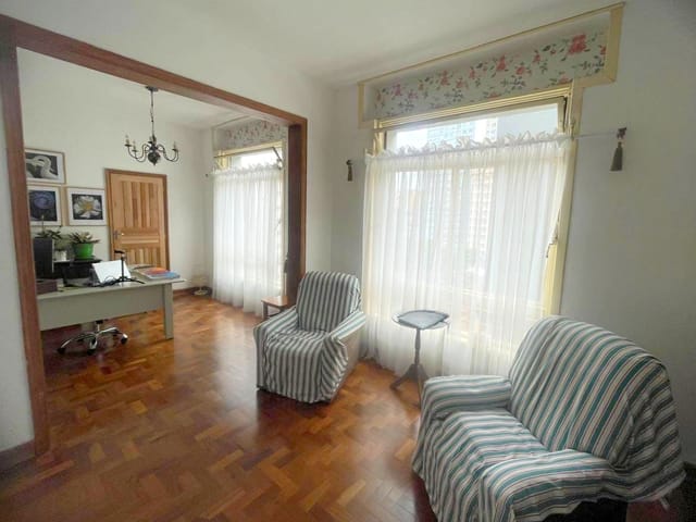 Apartamento 2 quartos e 1 banheiro, à venda, no bairro República em São Paulo