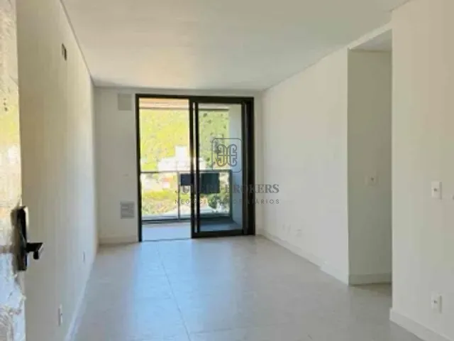 Apartamento 2 quartos e 3 banheiros, à venda, no bairro Jurerê em Florianópolis