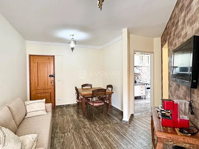 Apartamento 2 quartos e 2 banheiros, para alugar, no bairro Setor Bueno em Goiânia