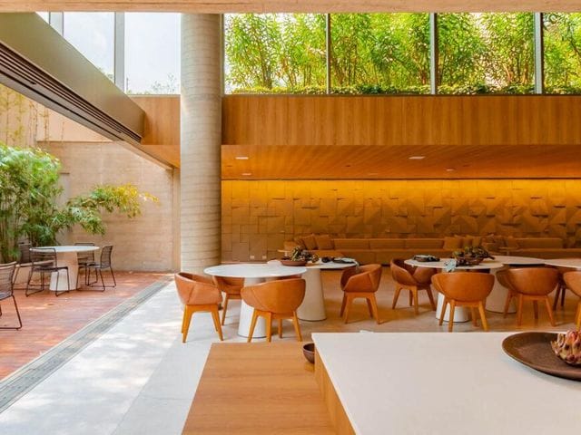 Apartamento com 987m² 4 quartos e 6 banheiros, à venda, no bairro Cabral em Curitiba