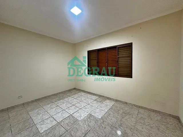 Apartamento 2 quartos e 2 banheiros, à venda, no bairro Vila Santana em Itapeva