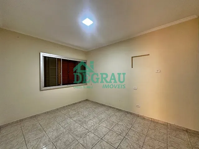 Apartamento 2 quartos e 2 banheiros, à venda, no bairro Vila Santana em Itapeva