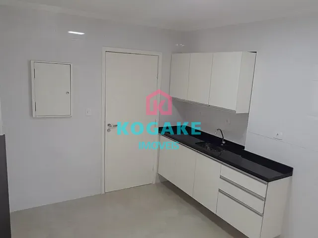 Apartamento 3 quartos e 3 banheiros, para alugar, no bairro Vila Adyana em São José dos Campos