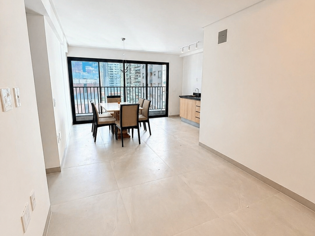 Apartamento 2 quartos e 2 banheiros, para alugar, no bairro Setor Bueno em Goiânia