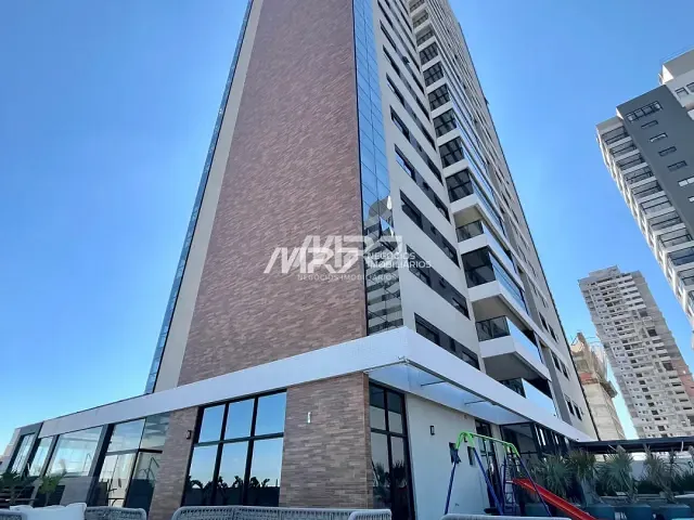 Apartamento com 278m² 3 quartos e 4 banheiros, à venda, no bairro Oficinas em Ponta Grossa