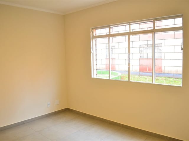 Foto do Apartamento - Residencial Tietê - Apartamento à venda com 3 Quartos, 1 Vaga, 65M² por R$ 150.000,00  - Tietê - Londrina/ PR | Premier Imóveis