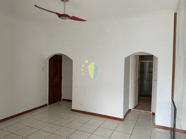 Apartamento com 45m² 1 quarto e 1 banheiro, para alugar, no bairro Copacabana em Rio de Janeiro