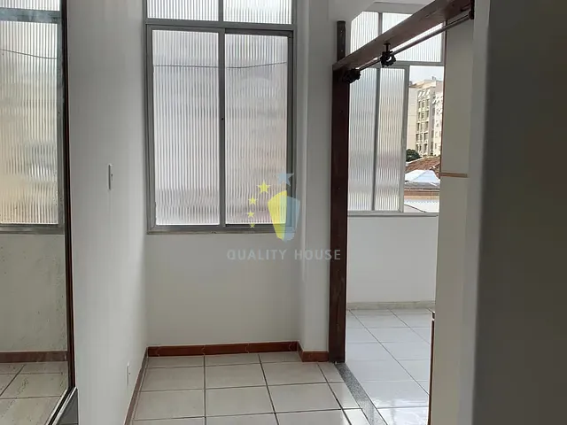 Apartamento com 45m² 1 quarto e 1 banheiro, para alugar, no bairro Copacabana em Rio de Janeiro
