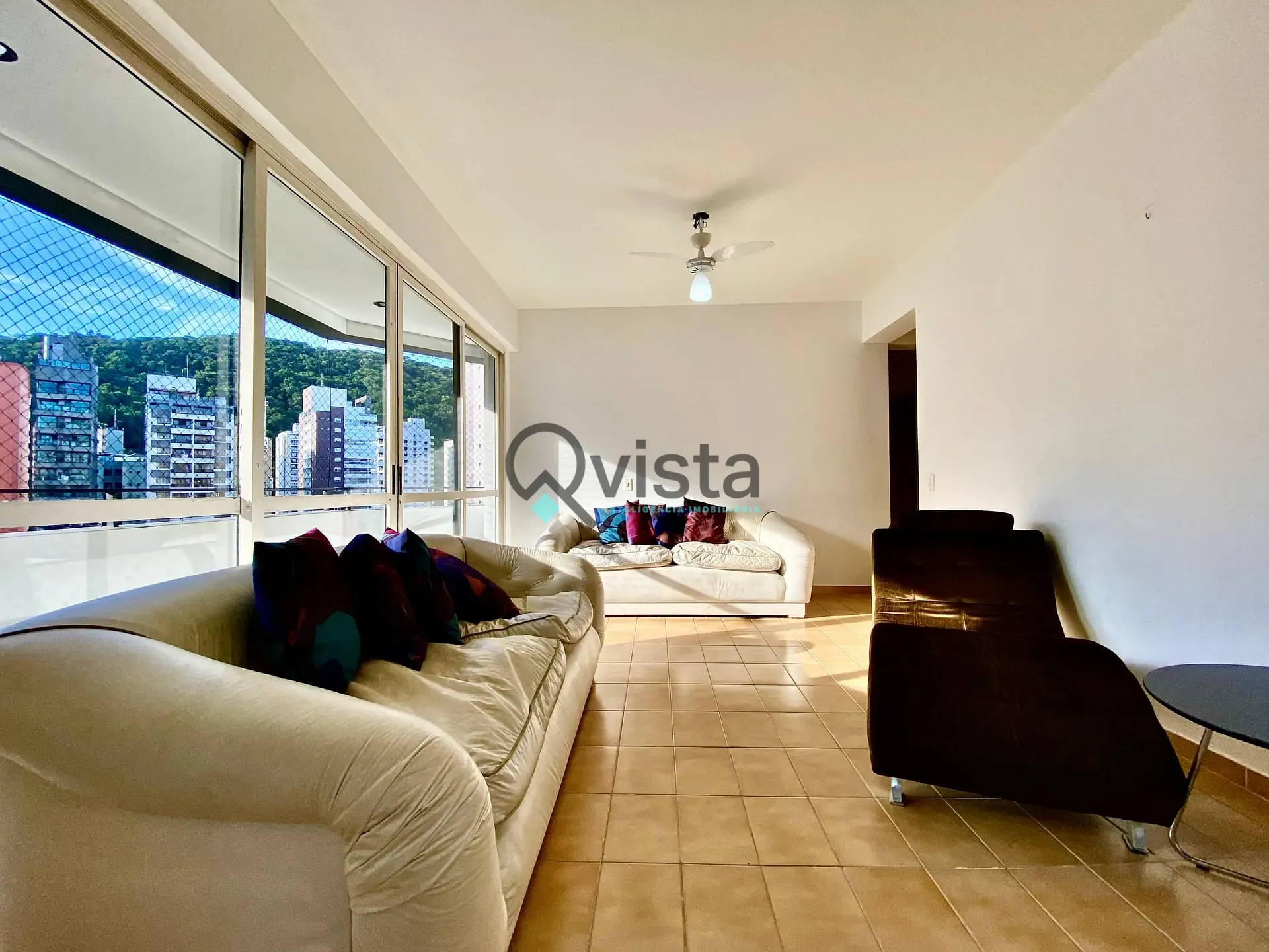 Apartamento, 3 quartos, 140 m² - Foto 1
