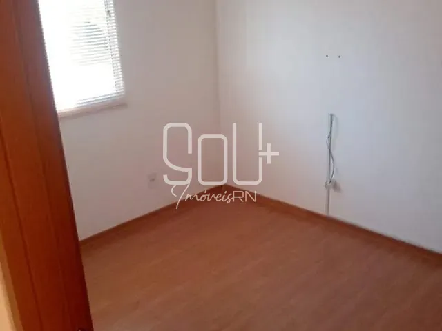 Apartamento 2 quartos e 1 banheiro, à venda, no bairro Pajuçara em Natal