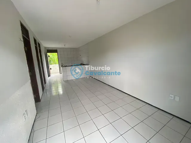 Apartamento 2 quartos e 2 banheiros, para alugar, no bairro Centro em Maranguape