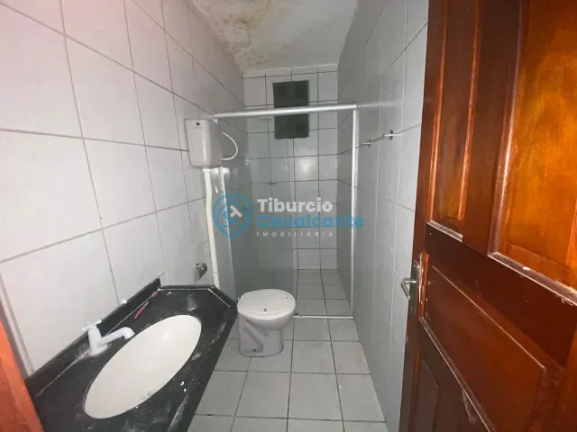 Apartamento 2 quartos e 2 banheiros, para alugar, no bairro Centro em Maranguape