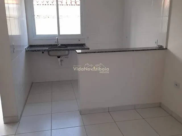 Apartamento 2 quartos e 1 banheiro, para alugar, no bairro Jardim das Cerejeiras em Atibaia