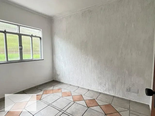 Apartamento 2 quartos e 1 banheiro, para alugar, no bairro Centro em Santos Dumont