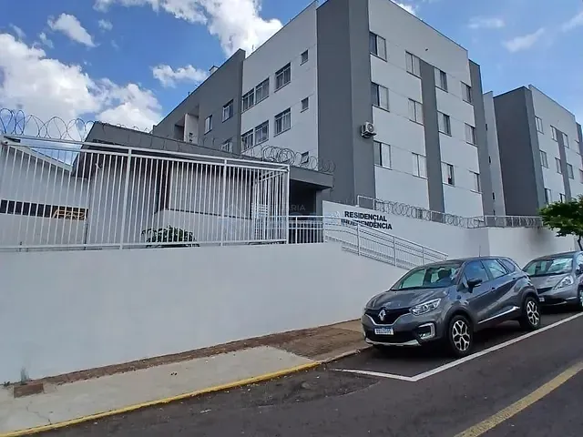 Apartamento 2 quartos e 1 banheiro, à venda ou para alugar, no bairro Jardim Ponta Grossa em Apucarana