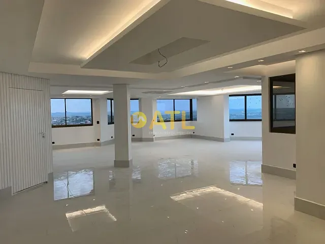 Apartamento com 330m² 4 quartos e 5 banheiros, à venda, no bairro Jardim Paulista em Ourinhos