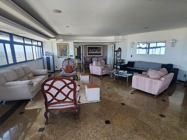 Apartamento 4 quartos e 2 banheiros, à venda, no bairro Calhau em São Luís