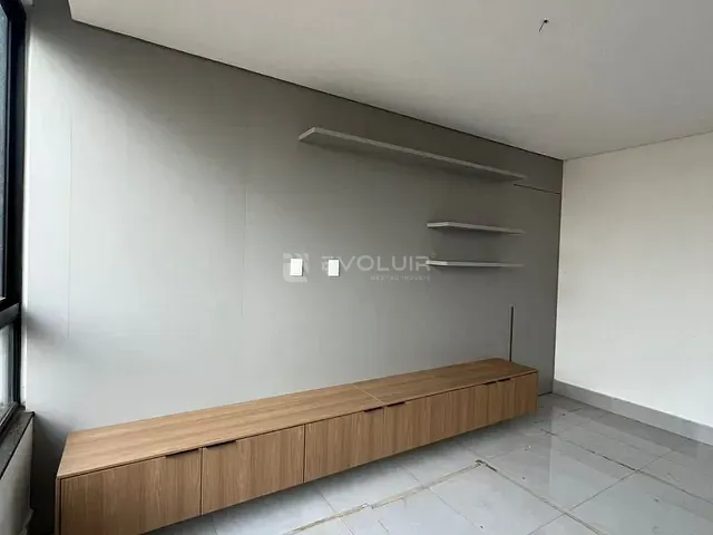 Apartamento 2 quartos e 2 banheiros, para alugar, no bairro Jardim América em Goiânia