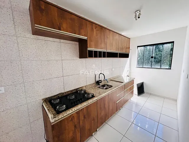 Apartamento 3 quartos e 2 banheiros, para alugar, no bairro Vila Solene em Campo Largo