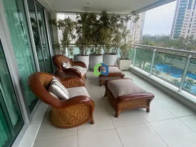 Apartamento com 297m² 4 quartos e 6 banheiros, à venda, no bairro Barra da Tijuca em Rio de Janeiro