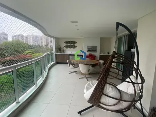 Apartamento com 297m² 4 quartos e 6 banheiros, à venda, no bairro Barra da Tijuca em Rio de Janeiro