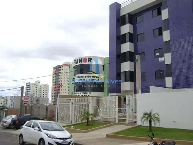 Apartamento 2 quartos e 1 banheiro, à venda, no bairro Candeias em Vitória da Conquista