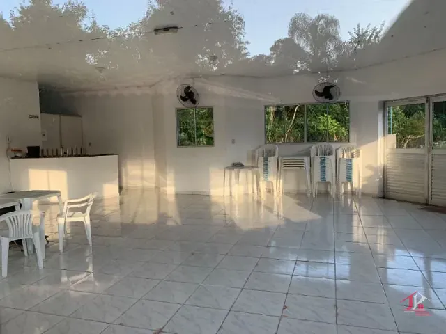 Apartamento 2 quartos e 1 banheiro, para alugar, no bairro Umuarama em Itanhaém
