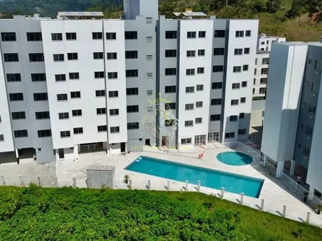 Apartamento 2 quartos e 1 banheiro, à venda, no bairro Cedro em Camboriú