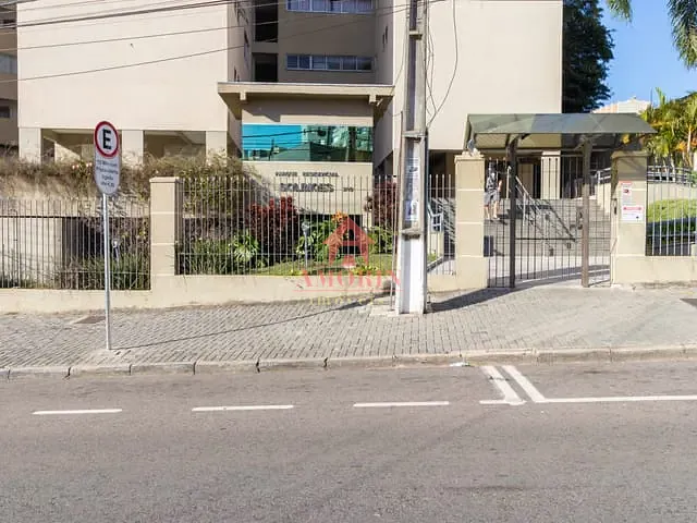 Apartamento com 77m² 2 quartos e 2 banheiros, para alugar, no bairro Portão em Curitiba