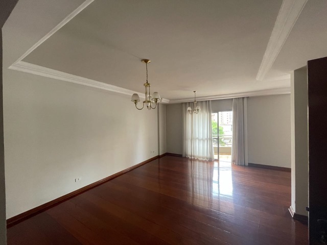 Apartamento com 311m² 3 quartos e 5 banheiros, à venda, no bairro Centro em Londrina