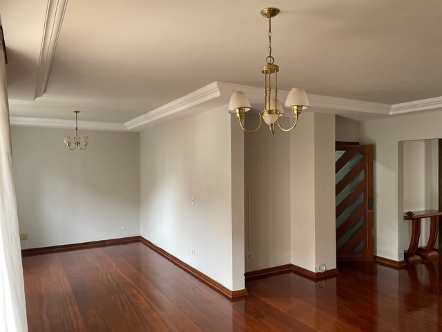 Apartamento com 311m² 3 quartos e 5 banheiros, à venda, no bairro Centro em Londrina