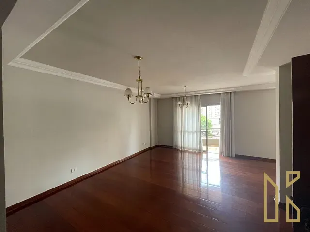 Apartamento com 311m² 3 quartos e 5 banheiros, à venda, no bairro Centro em Londrina