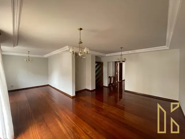 Apartamento com 311m² 3 quartos e 5 banheiros, à venda, no bairro Centro em Londrina