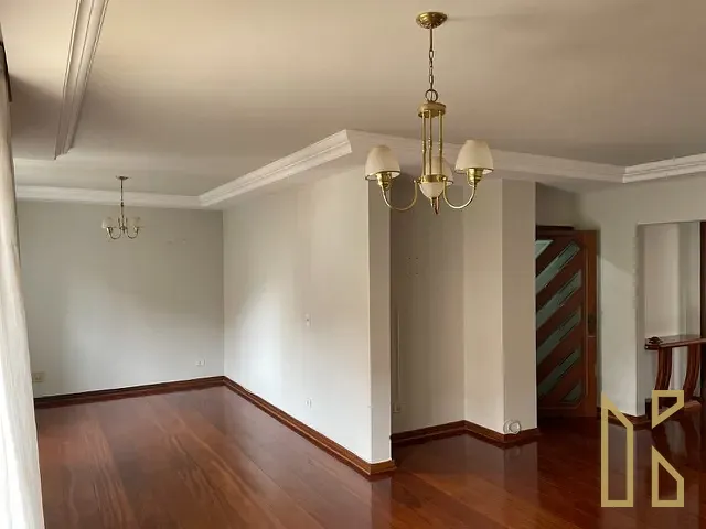 Apartamento com 311m² 3 quartos e 5 banheiros, à venda, no bairro Centro em Londrina