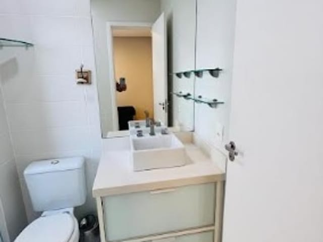 Apartamento 3 quartos e 3 banheiros, para alugar, no bairro Alphaville Centro Industrial e Empresarial/Alphaville. em Barueri