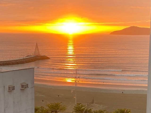 Apartamento com 191m² 3 quartos e 3 banheiros, à venda, no bairro Centro em Balneário Camboriú