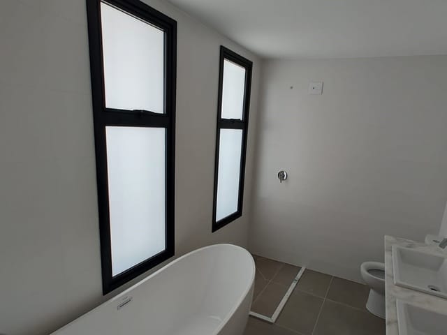 Apartamento 3 quartos e 4 banheiros, à venda, no bairro Setor Marista em Goiânia