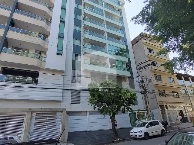 Cobertura / Penthouse 4 quartos e 4 banheiros, à venda, no bairro Centro em Muriaé