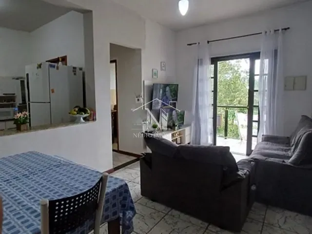 Apartamento 2 quartos e 1 banheiro, à venda, no bairro Parque Nanci em Maricá