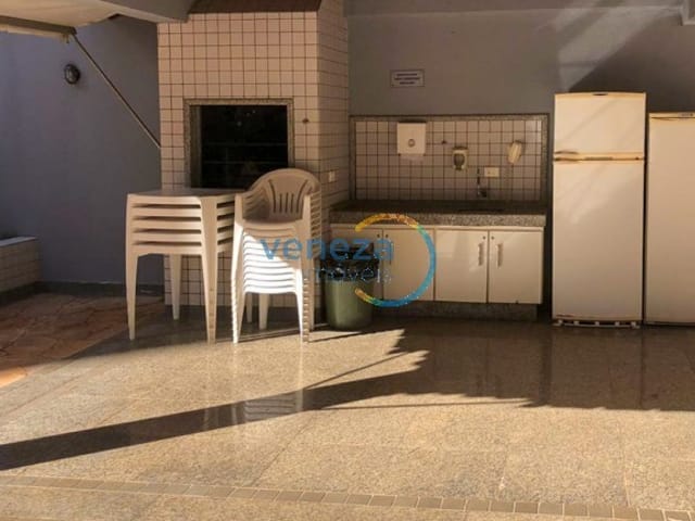 Apartamento com 220m² 3 quartos e 4 banheiros, à venda, no bairro Centro em Londrina