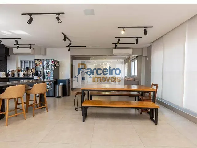 Apartamento com 240m² 2 quartos e 4 banheiros, à venda, no bairro Vila Gomes Cardim em São Paulo