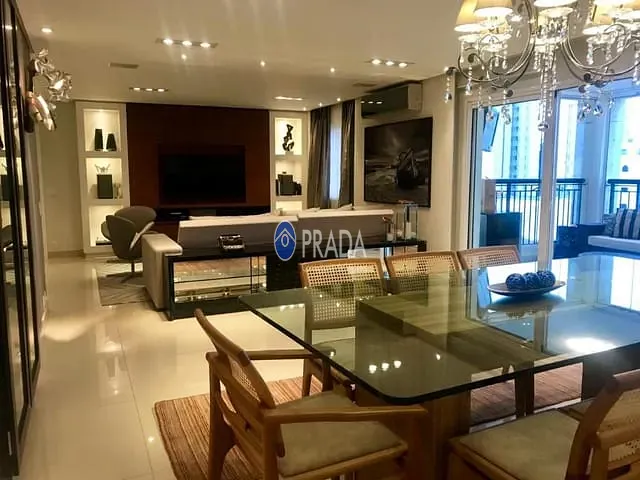 Apartamento com 278m² 4 quartos e 5 banheiros, à venda, no bairro Moema em São Paulo