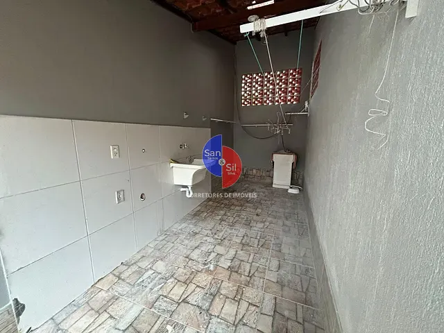 Apartamento 3 quartos e 2 banheiros, para alugar, no bairro Paiol em Guapimirim