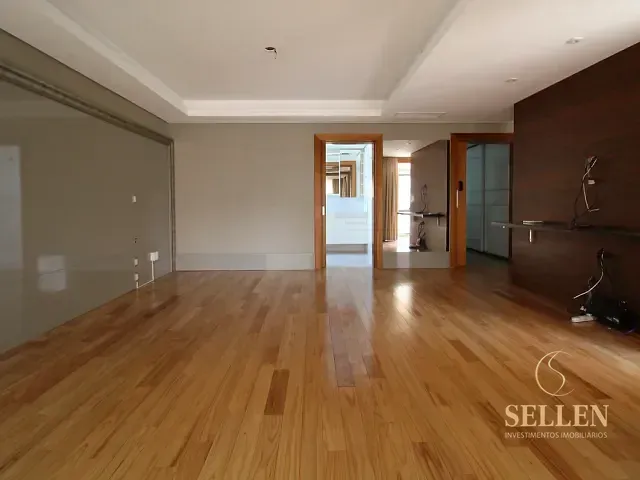 Apartamento 3 quartos e 3 banheiros, à venda, no bairro Moinhos de Vento em Porto Alegre