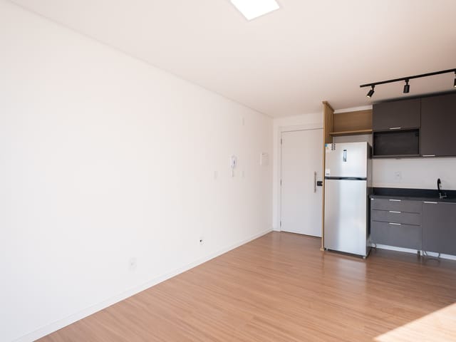 Apartamento com 33m² 1 quarto e 1 banheiro, para alugar, no bairro Centro em Pelotas