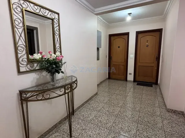 Apartamento 2 quartos e 2 banheiros, à venda, no bairro Centro em Apucarana